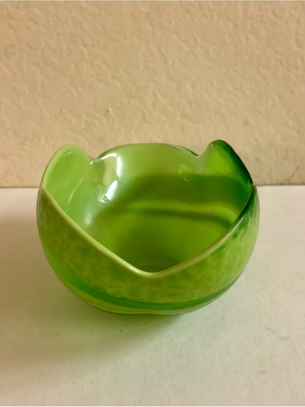 Crate &Barrel Lime Green Scalloped Handblown Glass Bowl Italy